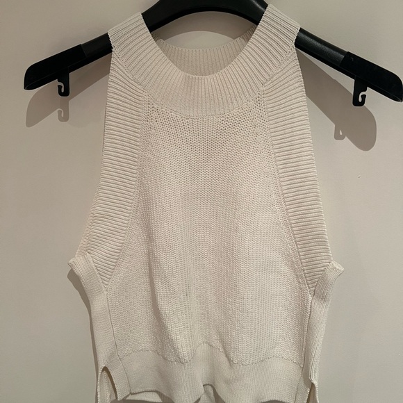 Aritzia knit halter top. Size S. Cropped. - Picture 2 of 4